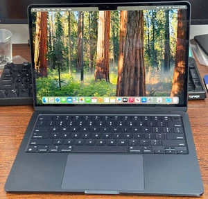 Apple MacBook Air 13" (M3, 16GB Ram, 256GB SSD, Midnight Black) 100% Batt - Mint - Picture 1 of 9