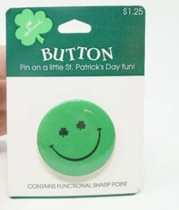 Vintage Hallmark Pin Back Button St. Patrick’s Day Smiley Face Shamrock Eyes - Picture 1 of 3