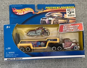 2001 HOT WHEELS Transporter & Motorcycle Scorchin' Red Scooter Duncans - Picture 1 of 11