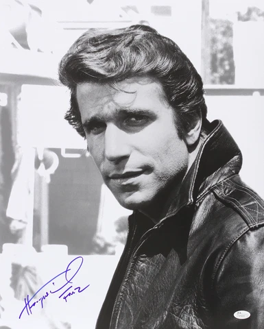 1974-1984 Henry Winkler Happy Days (facing left) Signed LE 16x20 B&W Photo (JSA) Cover