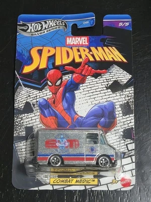 Hot Wheels Silver Series Spider-Man Combat Medic Chase 5/5 2026 *base metálica* Foto 1 de 2