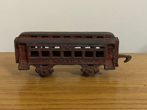 Hubley Cast Iron America Passenger Car Antique Toy Floor Train TA-38 - Picture 1 of 10