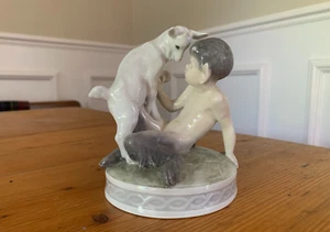 Royal Copenhagen Figura di Fauno e Capra, di Christian Thomsen n.498 Sotto - Foto 1 di 24