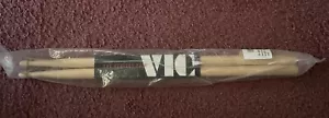 Baquetas de nogal americano clásicas con punta de madera Vic Firth 5B - Imagen 1 de 7