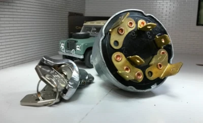 Land Rover Series 2 2a 3 575081 PRC2670 Diesel Ignition Switch Barrel & Keys - Image 1 of 4