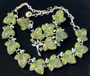 Lisner Green Lucite Rhinestone Leaf Necklace Earrings Rare Brooch Set - Picture 1 of 6