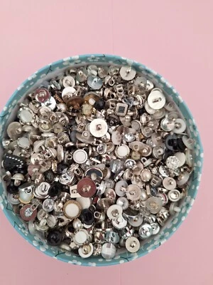 200 Pcs Small Plastic Diamante Pearl Shank Buttons - Image 1 of 4