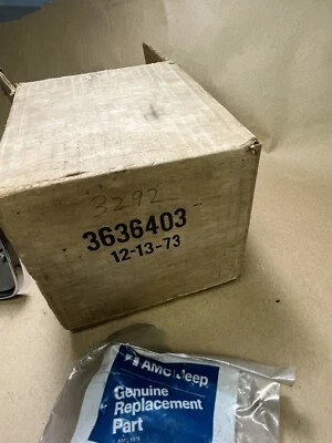 Lámpara de luz de estacionamiento AMC Javelin Hornet Gremlin AMX 1970-1976 3636402 Foto 1 de 4