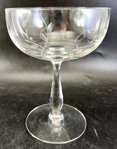 Copa Sherbet Cassandra Champagne Grabada Tiffin-Franciscana Precio Ea. 7 en total - Imagen 1 de 8