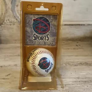 Disney's Wide World of Sports Souvenir Béisbol Red Braves 1997 - Imagen 1 de 12