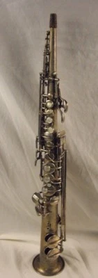 C. G. CONN LTD SILVER Bb SOPRANO SAXOPHONE LOW PITCH ROLLED TONE HOLES VINTAGE - Image 1 of 4