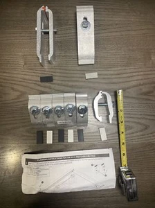 KIT COMPLETO DE ABRAZADERA DE MONTAJE TRUCEDO CUBIERTA TONNEAU LO-PRO UNI FIT STOCK ANTIGUO ¡AHORRA! - Imagen 1 de 5