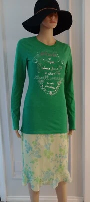 Camisa Victoria Secret ROSA Manga Larga Buscador de Emociones Top Pequeña Camisa Verde Solo Foto 1 de 4