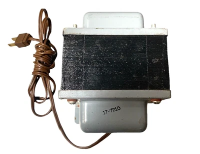 TRIAD N-7MG Stepdown Autoformer Transformer Input 230 VAC - Output 115 VAC 600VA - Image 1 of 4