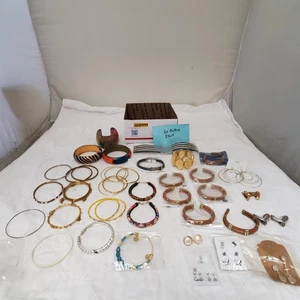 Konvolut verschiedene verschiedene Armreifen, Ohrringe & Armband LOT-8 - Bild 1 von 19