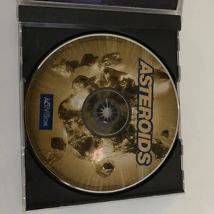 Asteroids PC Game Complete 1998 Activision Free Shipping - Picture 1 of 2