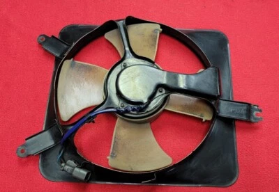 1994-1997 HONDA ACCORD RADIATOR A/C CONDENSER MOTOR FAN OEM DRIVER  94 95 96 97 - Image 1 of 4