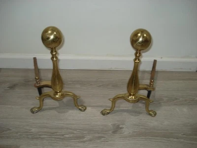 Par De Colección De Chimenea De Bala De Cañón De Latón Andirons Perros De Fuego Latón, Hierro Fundido Foto 1 de 4