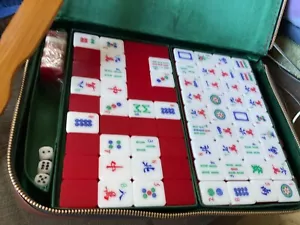 LUCITE 3-layer Retro MAHJONG SET 148 tiles in zipped leatherette case Light use - Picture 1 of 8