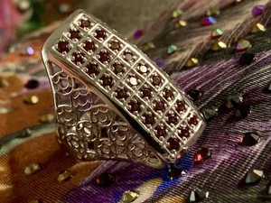 Ring size 8 Raspberry Rhodolite 14ct W/gold Plated Eye Catching Long Statement!! - Picture 1 of 12