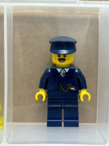 LEGO Minifigure - Streetcar Driver - No hol289 - QTY 1 - Picture 1 of 1