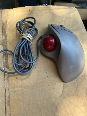 Logitech TrackMan Wheel Mouse Optical T-BB18 804360-1000 - Image 1 of 4