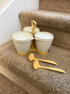 Vintage TUPPERWARE Condiment Set w/2 spoons (Almond & Harvest Gold) - Picture 1 of 1