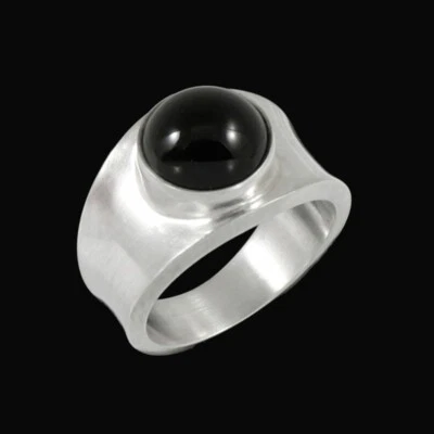 Georg Jensen. Anel de prata esterlina #124 com ônix preto. - Imagem 1 de 4