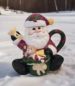 Wang's International Santa Claus Teapot Decorative In Christmas Displays 1990s - Picture 1 of 11