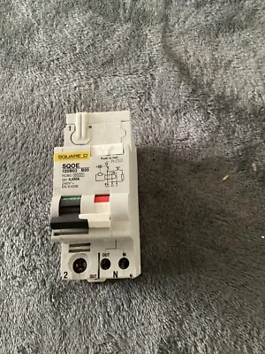 SQUARE D 20 AMP 30mA SQOE120B03 2 MODULE RCBO CIRCUIT BREAKER. - Image 1 of 2