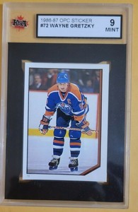 1986-87 OPC Wayne Gretzky sticker #72 KSA 9 MINT  BEAUTIFUL