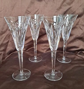 Juego de 4 flautas de champán Waterford Crystal Millennium Series "Love" de 9 1/4" de alto - Imagen 1 de 4