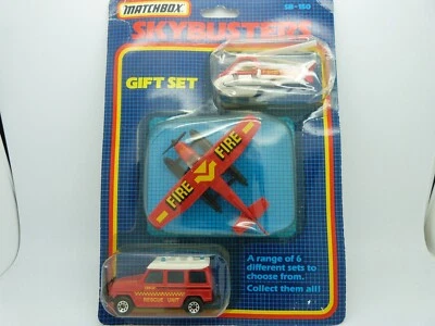 Matchbox Macau Skybusters SB-150 Fire Gift Set on Sealed Card - Image 1 of 3