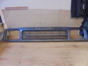 DAIHATSU SPORTRAK 1994 MAIN GRILL - Picture 1 of 4