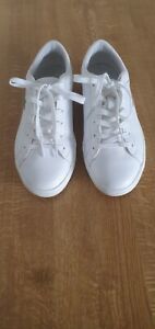 Lacoste Trainers Size UK 4