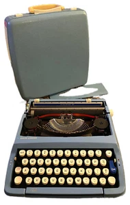 Smith Corona Cougar II tragbare manuelle Schreibmaschine blau mit Etui BRAUCHT ARBEITSLESEN - Bild 1 von 9
