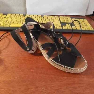 NEW ! Andre Assous Women's Deanna Espadrille Wedge Black Size 7 - Picture 1 of 7