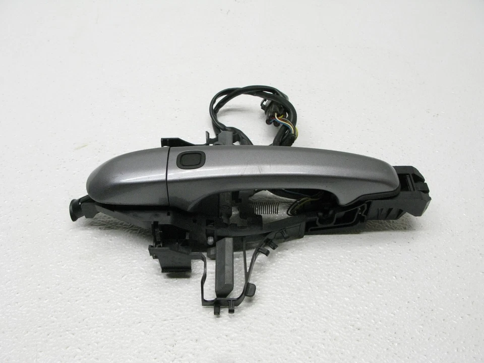 09-15 JAGUAR X250 XF XFR XFR-S MANIJA PUERTA EXTERIOR DERECHA TRASERA OEM 070323 Foto 1 de 4