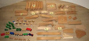Alte Holz-Eisenbahn BRIO 125-tlg. Konvolut Kurve Gerade Brücke Weiche Baum - Bild 1 von 6