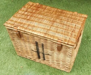 (TW) Extra Large Harrods Wicker  Hamper Basket wih Leather Handles - Picture 1 of 4