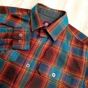Swiss Tech Shirt Mens Sz S Long Sleeve Plaid Button Up Metal Buttons - Picture 1 of 13