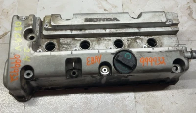 03-11 ELEMENT 07-09 HONDA CRV 2.4L 06-11 CIVIC 2.0L Engine Valve Cover Assembly - Image 1 of 4