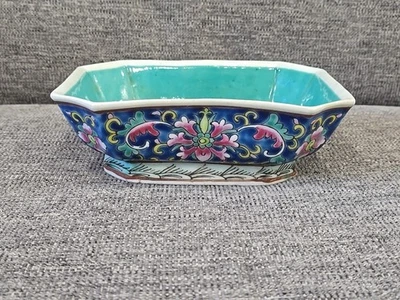 Antiguo cuenco rosa familiar de porcelana de exportación china de la dinastía Qing azul y turquesa Foto 1 de 4