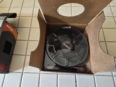 Enfriador AMD Wraith Stealth Socket AM4 con disipador térmico de aluminio Foto 1 de 4