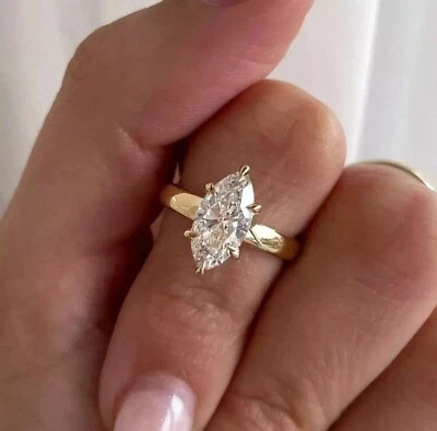 Anillo solitario de diamantes cultivados en laboratorio de 3 quilates corte marquesa IGI certificado D VS1 oro amarillo de 18 quilates Foto 1 de 4
