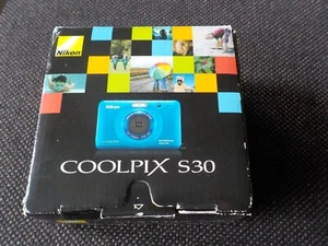 Nikon Coolpix S30 Digitalkamera Neu OVP ideal als 🎁 mit integr. Bildbearbeitung - Bild 1 von 16