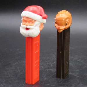 Pez Austria, coppia (2), Babbo Natale e Renne, vintage, terza serie * ricambi o riparazione - Foto 1 di 15