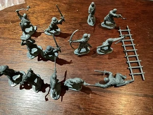 Vintage Airfix 1 32 Mittelalter Fußsoldaten Neu in Box - Bild 1 von 12