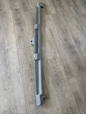 Panel de acabado de puerta trasera GMC Envoy XUV USADO. Foto 1 de 4