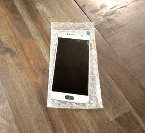 Pièce détachée pour Samsung Galaxy S6 écran LCD et numériseur assemblage - Blanc - Photo 1 sur 3